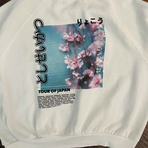 Like new Divided H&M Tour Of Japan Sweatshirt Cherry Blossom Floral Graphic XL